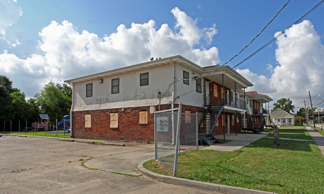 1524-1536 Hendee St in New Orleans, LA - Building Photo - Building Photo