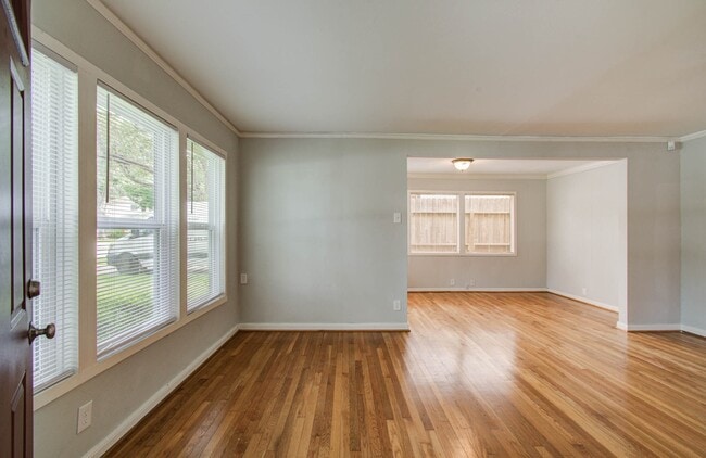 5519 Huisache St in Houston, TX - Building Photo - Building Photo