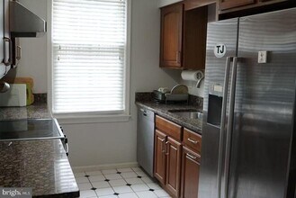 6673 McLean Dr in McLean, VA - Building Photo - Building Photo