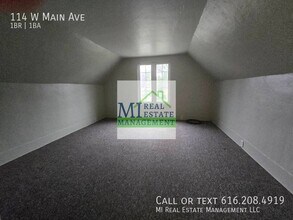114 W Main Ave in Zeeland, MI - Building Photo - Building Photo
