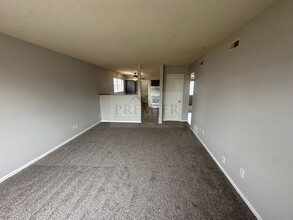 305 N 3rd St in Odessa, MO - Building Photo - Building Photo