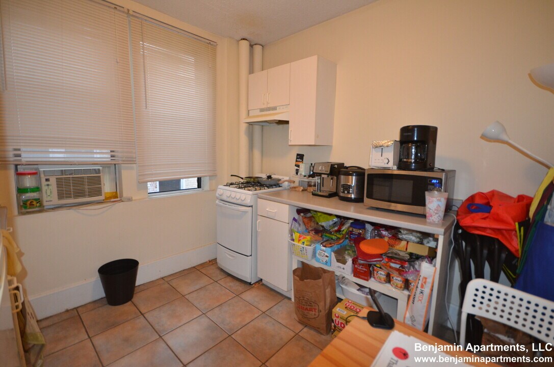 11 Barrows St, Unit 3A in Boston, MA - Foto de edificio