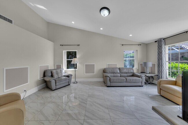 19623 Back 9 Dr in Boca Raton, FL - Building Photo - Building Photo