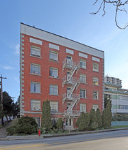 Royal Mansions in Vancouver, BC - Building Photo - Building Photo