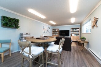 Rebecca Shores Apartment in Gig Harbor, WA - Building Photo - Building Photo