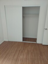 2706 Jennydiane Dr in Las Vegas, NV - Building Photo - Building Photo
