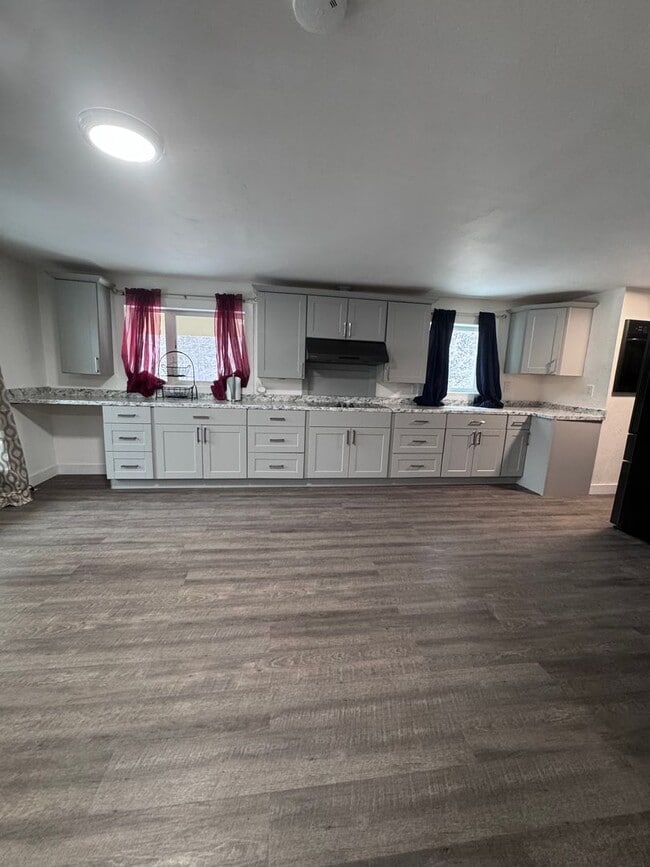 4548 Melan Dr N in Fairbanks, AK - Building Photo - Building Photo