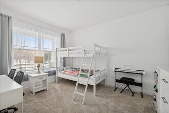 5 Lake Vista Ct in Lake Villa, IL - Building Photo - Building Photo