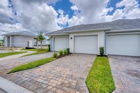 14224 Heritage Landing Blvd, Unit 249 in Punta Gorda, FL - Building Photo - Building Photo