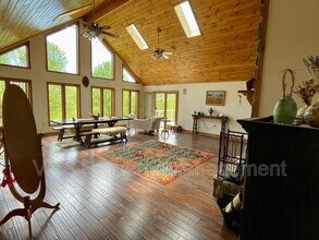 59 Hungry Horse Ln in Sperryville, VA - Building Photo - Building Photo
