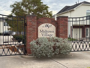 1711 Aden Mist Dr in Houston, TX - Foto de edificio - Building Photo