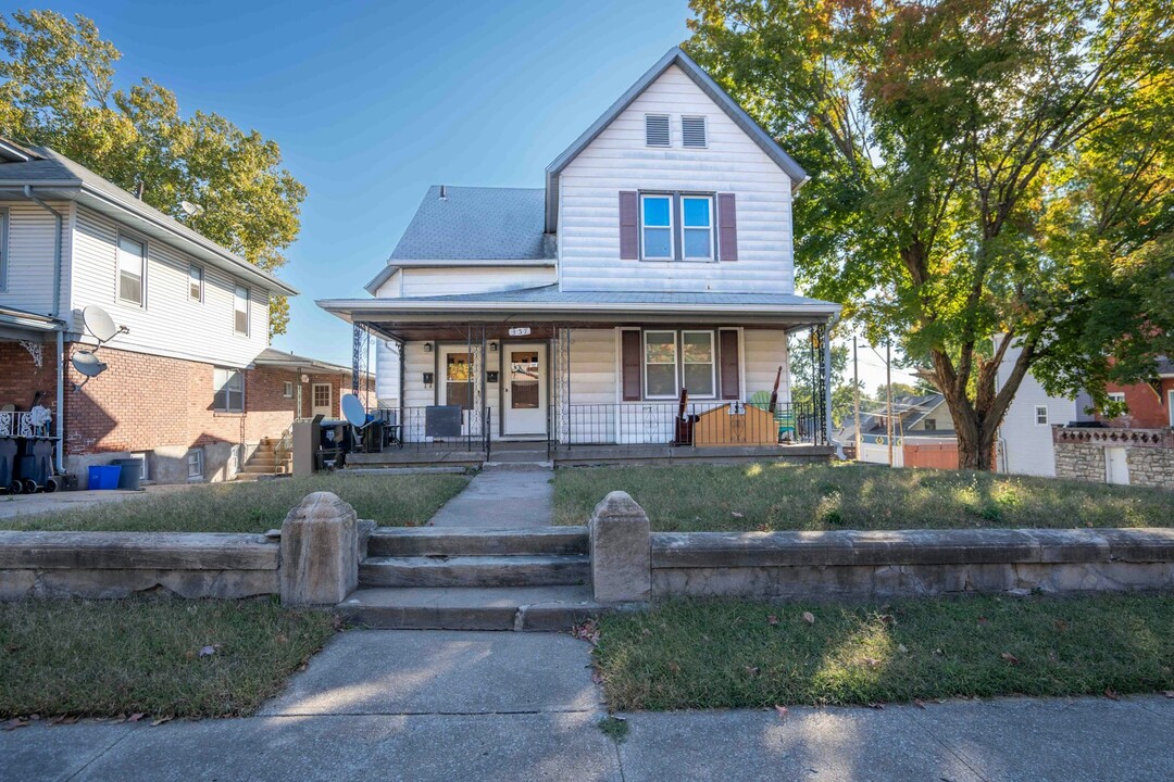 337 Garfield Ave in Kansas City, MO - Foto de edificio