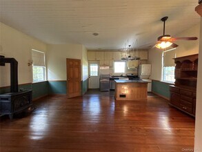 135 Rudd Pond Rd in Millerton, NY - Building Photo - Building Photo