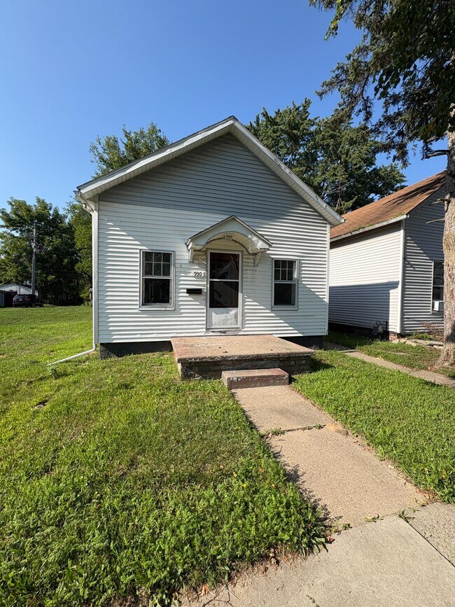 property at 930 Colburn St