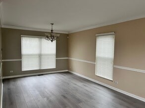 468 Columbine Ln in Bolingbrook, IL - Building Photo - Building Photo