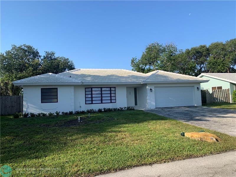 1000 NW 4th St in Boca Raton, FL - Building Photo