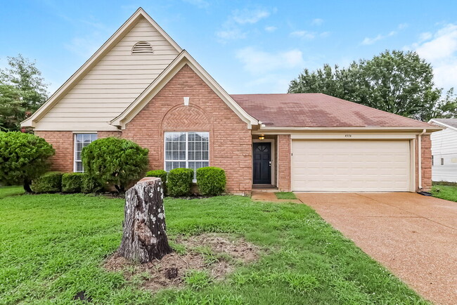 property at 4574 Kings Grant Dr