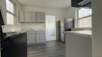 2521 John F. Kennedy Blvd in Jersey City, NJ - Building Photo - Building Photo