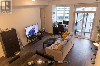 21-721 Balmuto St in Toronto, ON - Building Photo - Building Photo