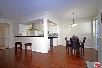 10475 EASTBORNE Ave-Unit -106 in Los Angeles, CA - Building Photo - Building Photo