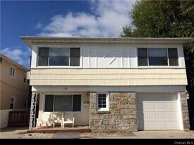 133 Cleveland Ave in Long Beach, NY - Building Photo