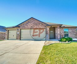 3113 Keathley Dr in Lorena, TX - Building Photo