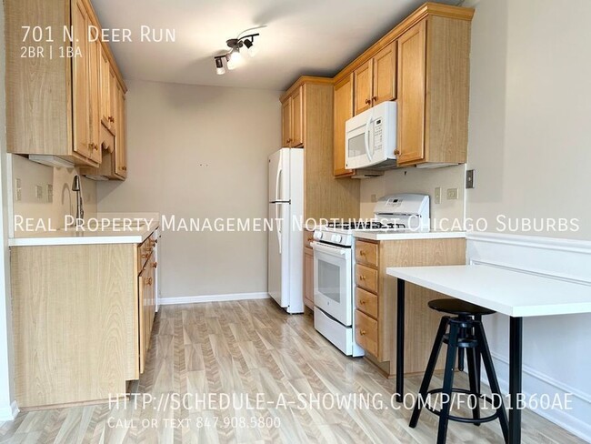 701 N Deer Run Dr in Palatine, IL - Building Photo - Building Photo