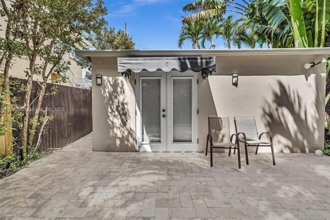 836 W 40th St in Miami Beach, FL - Building Photo - Building Photo