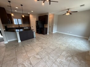 1500 Lorraine Loop in Austin, TX - Building Photo - Building Photo