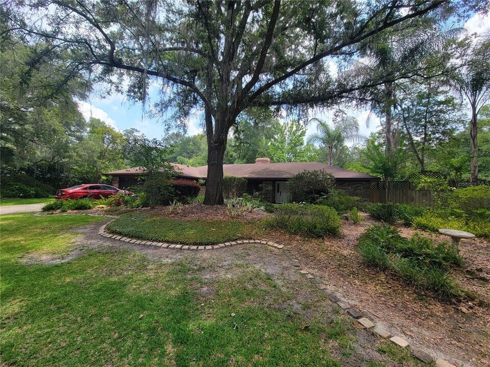 2015 NW 38th Dr in Gainesville, FL - Building Photo