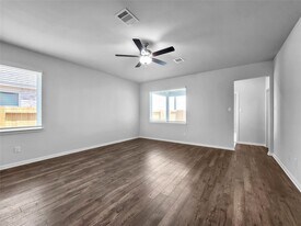 7603 Thrips Ln in Richmond, TX - Building Photo