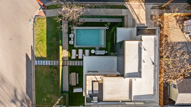 1304 Comal St in Austin, TX - Building Photo - Building Photo