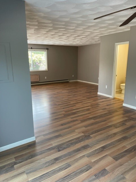 661 Metacom Ave in Bristol, RI - Building Photo - Building Photo