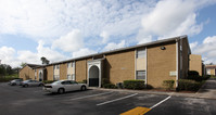 Cross Creek Apartments photo'