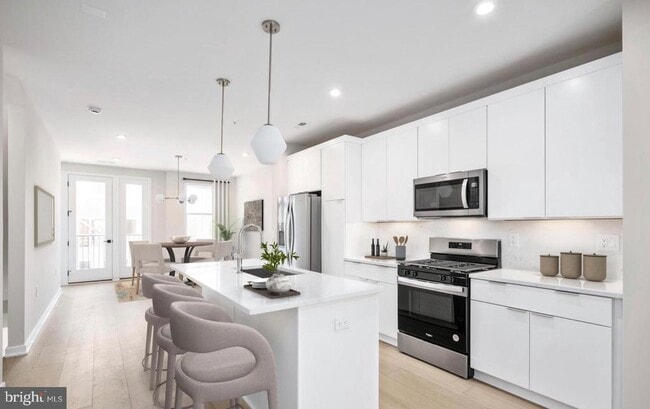 4768 Sully Pt Ln in Chantilly, VA - Building Photo - Building Photo