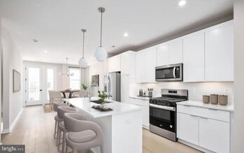 4768 Sully Pt Ln in Chantilly, VA - Building Photo - Building Photo