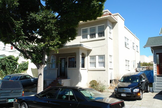 464 44th St in Oakland, CA - Foto de edificio - Building Photo