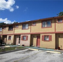 5845 Curry Ford Rd in Orlando, FL - Building Photo