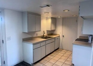 440 Belmont Dr in Edmond, OK - Building Photo - Building Photo