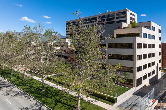 Governor's Plaza Condominium in Salt Lake City, UT - Foto de edificio - Building Photo