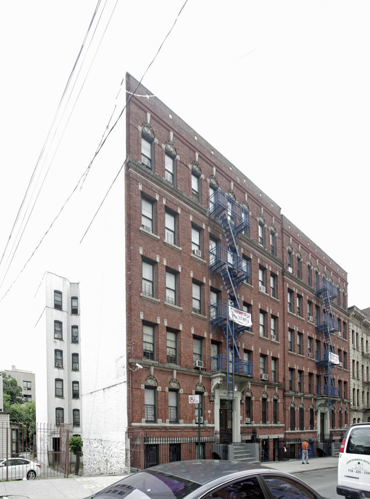 2654 Marion Ave in Bronx, NY - Building Photo