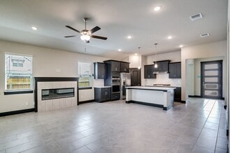 19136 Ariel Elena Wy in Pflugerville, TX - Building Photo - Building Photo