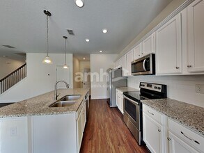 4307 Reisswood Loop in Palmetto, FL - Building Photo - Building Photo