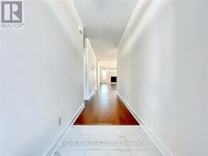754 Meadowridge Cir in Ottawa, ON - Building Photo - Building Photo