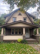 1317 Manchester Rd in Akron, OH - Building Photo