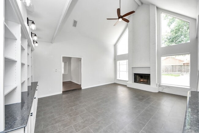 property at 5310 Oak Cove Dr