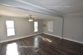 6420 N Park Dr in Watauga, TX - Building Photo - Building Photo