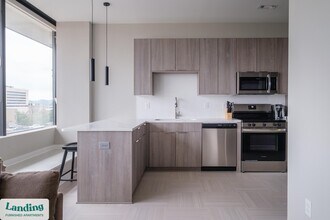 600 19th St N, Unit 608 in Birmingham, AL - Building Photo - Building Photo