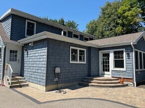 310 Carter St in Libertyville, IL - Building Photo - Building Photo