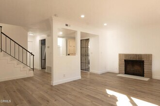 364 E Bard Rd in Oxnard, CA - Building Photo - Building Photo